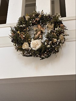 素敵なリース🪅図々しく写真をたくさんとってしまいました。いつも楽しいお話ありがとうございます