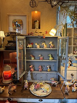 6 7のみオープンKATURAさんに干支を見に行きました。めちゃ人が並んでました